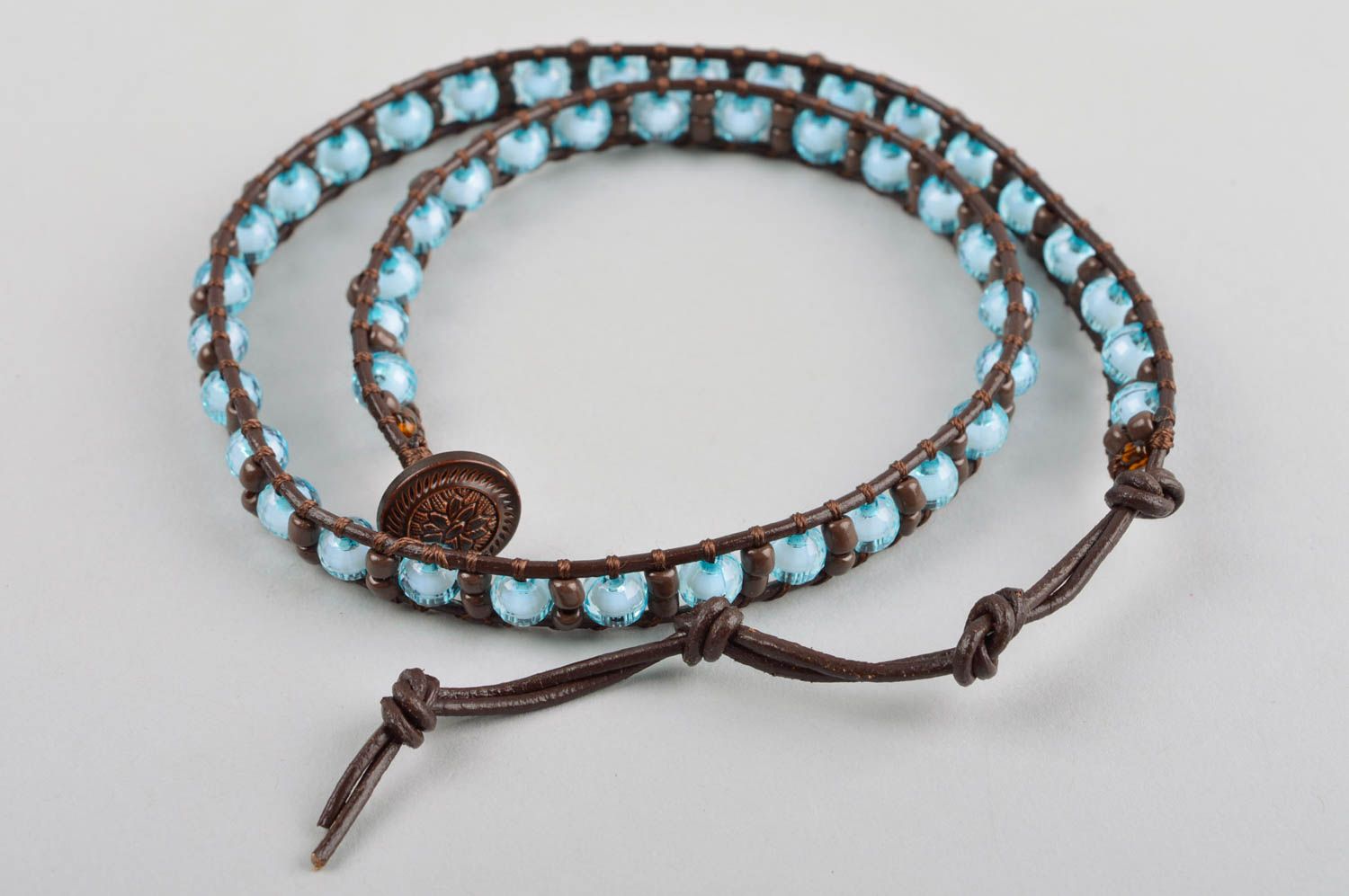 Bracelet perles rocaille Bijou fait main bleu brun 3 tours Accessoire femme photo 4
