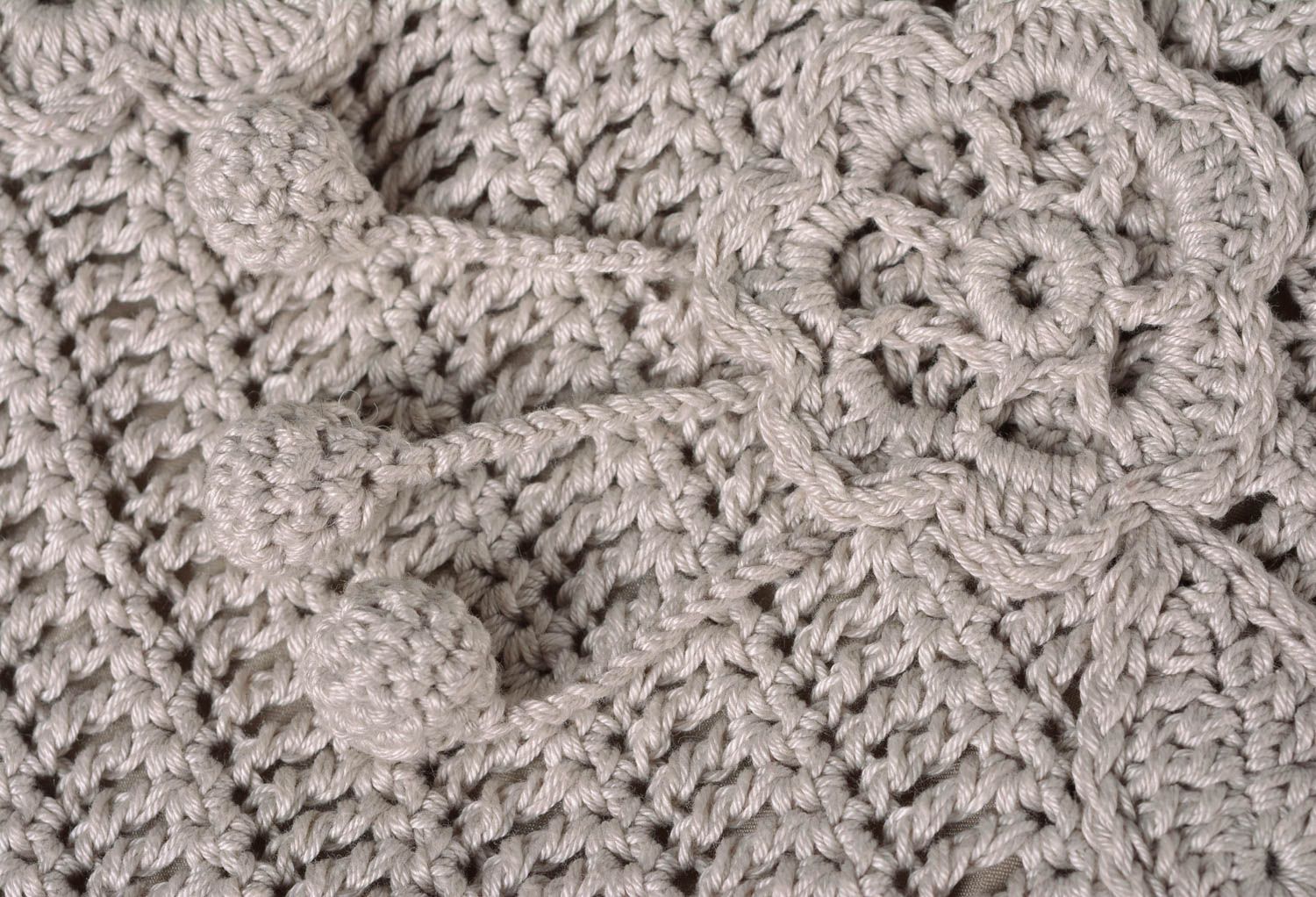 Sac à main tricoté au crochet gris fait main avec anse chaîne à fermeture éclair photo 3