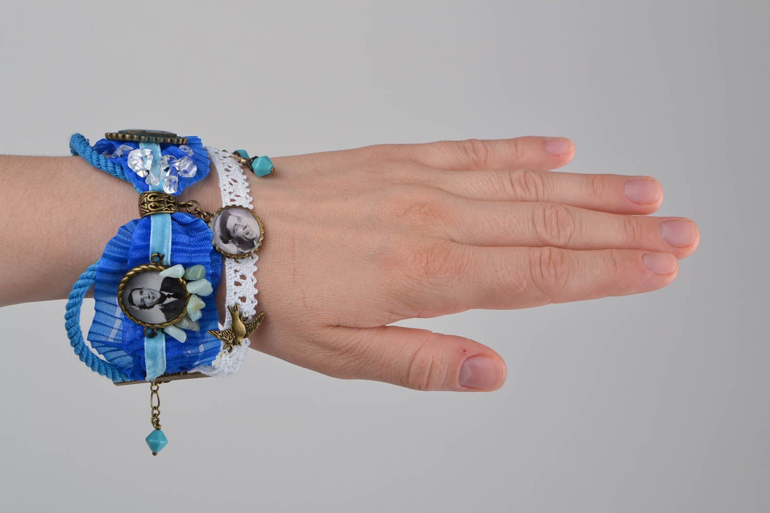 Bracciale di nastri fatto a mano accessorio originale braccialetto di moda
 foto 1