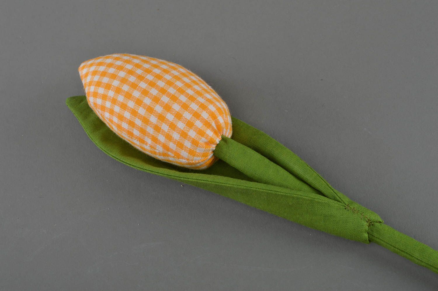 Fleur décorative artificielle Tulipe jaune à carreaux blancs en coton faite main photo 2