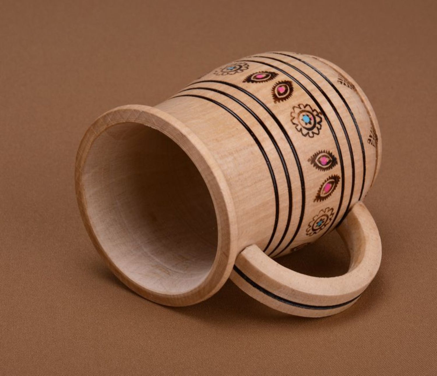 Tazza decorativa fatta a mano Calice di legno Tazza di legno naturale
 foto 4