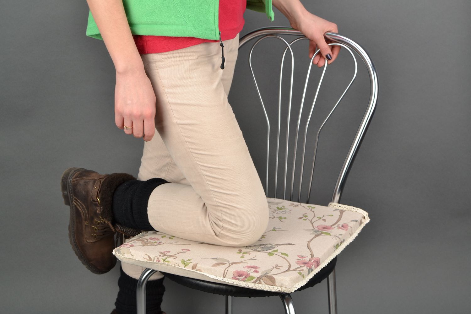 Coussin de chaise en tissu de coton et polyamide fait main avec imprimé floral photo 2