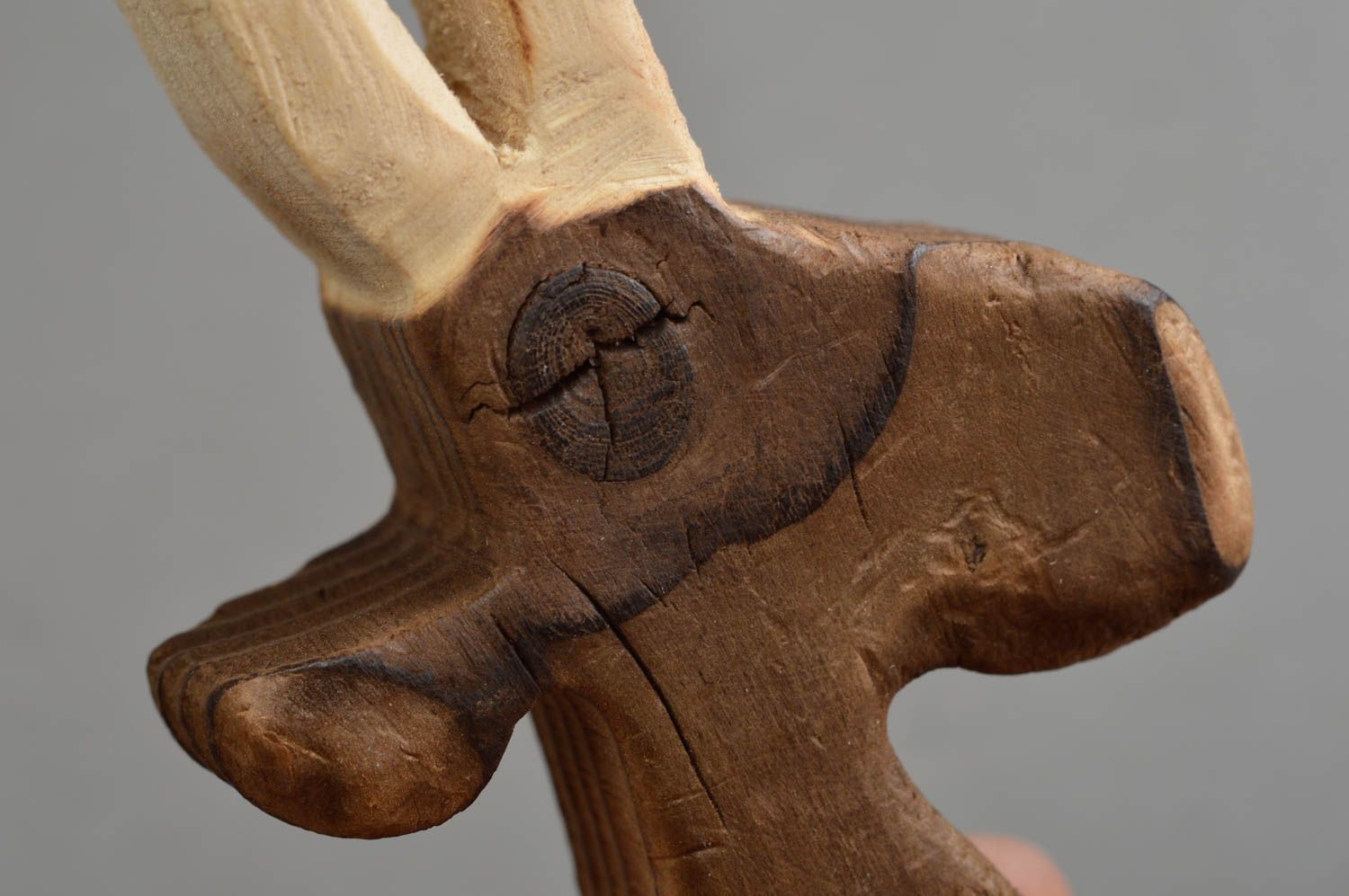 Figurine en bois de pin écologique faite main marron originale décorative Bouc photo 5