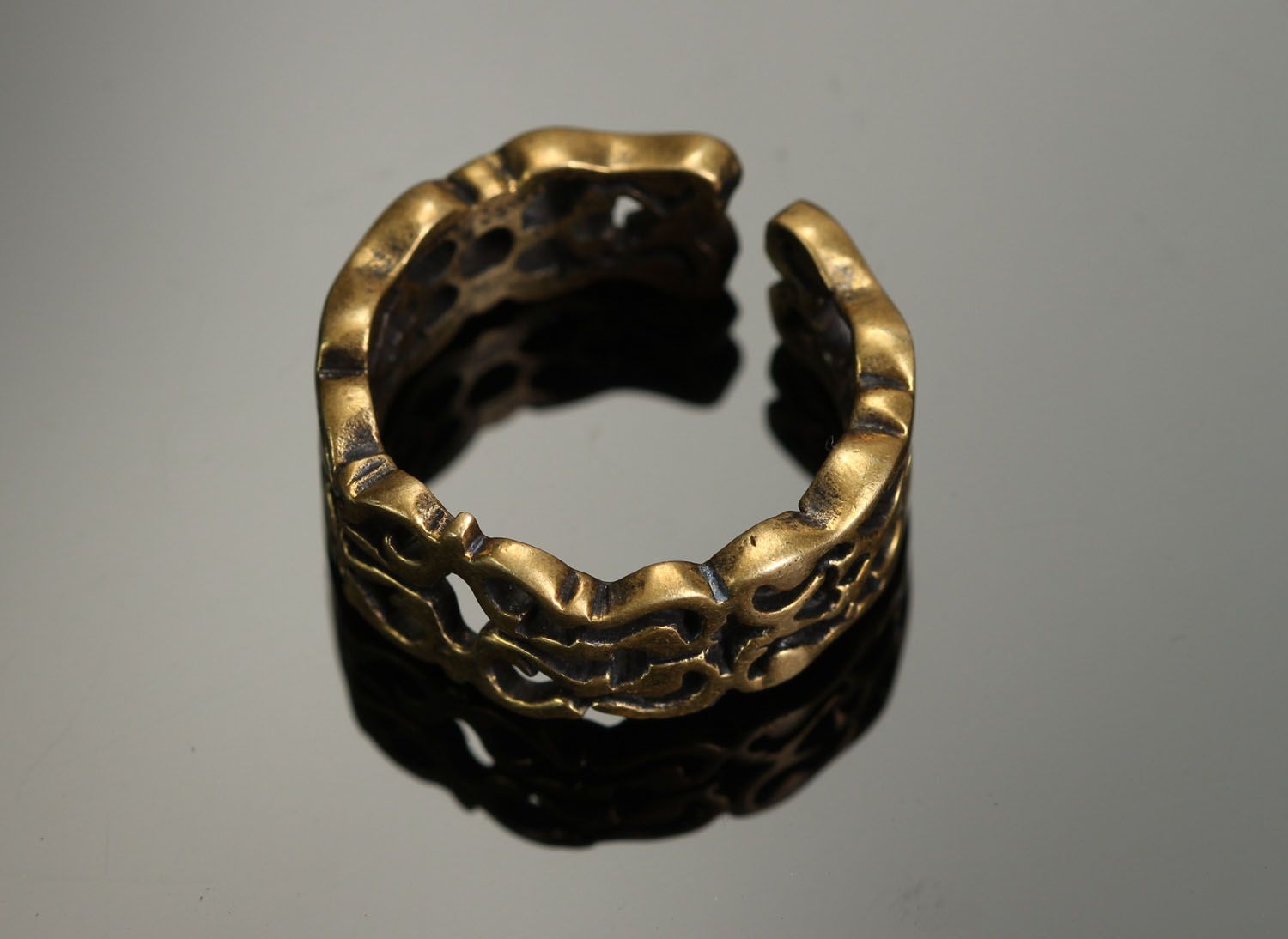 Bronze ring Ornamental Script photo 2