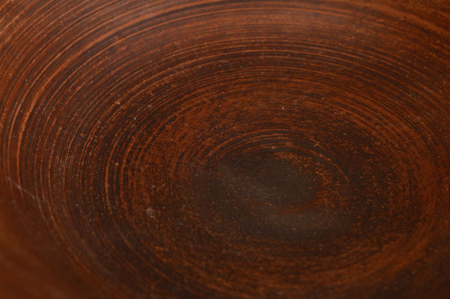 Салатник из глины коричневый с узким дном небольшой красивый ручной работы фото 5