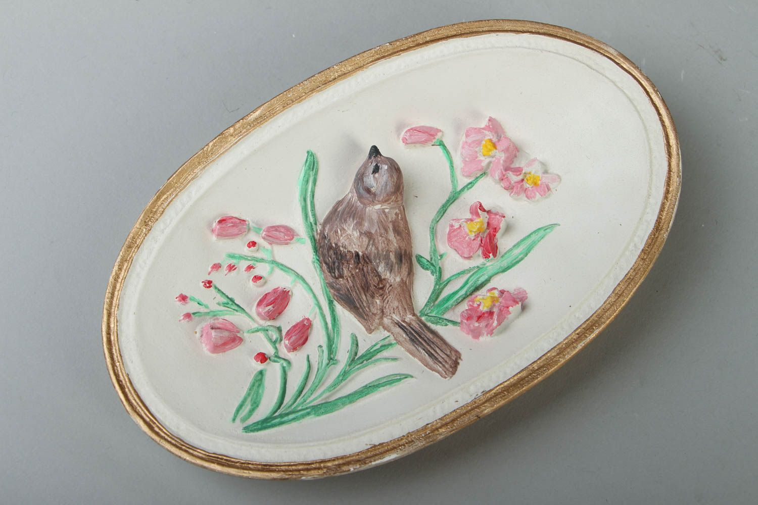 Bas-relief décoratif ovale en plâtre Oiseau photo 1