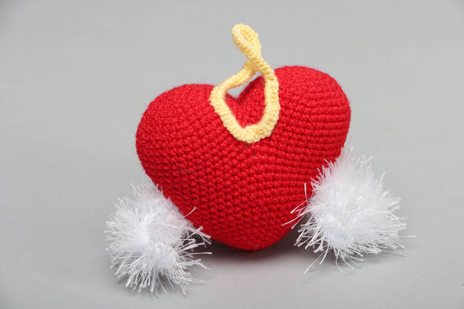 Heart shaped crochet interior pendant photo 3