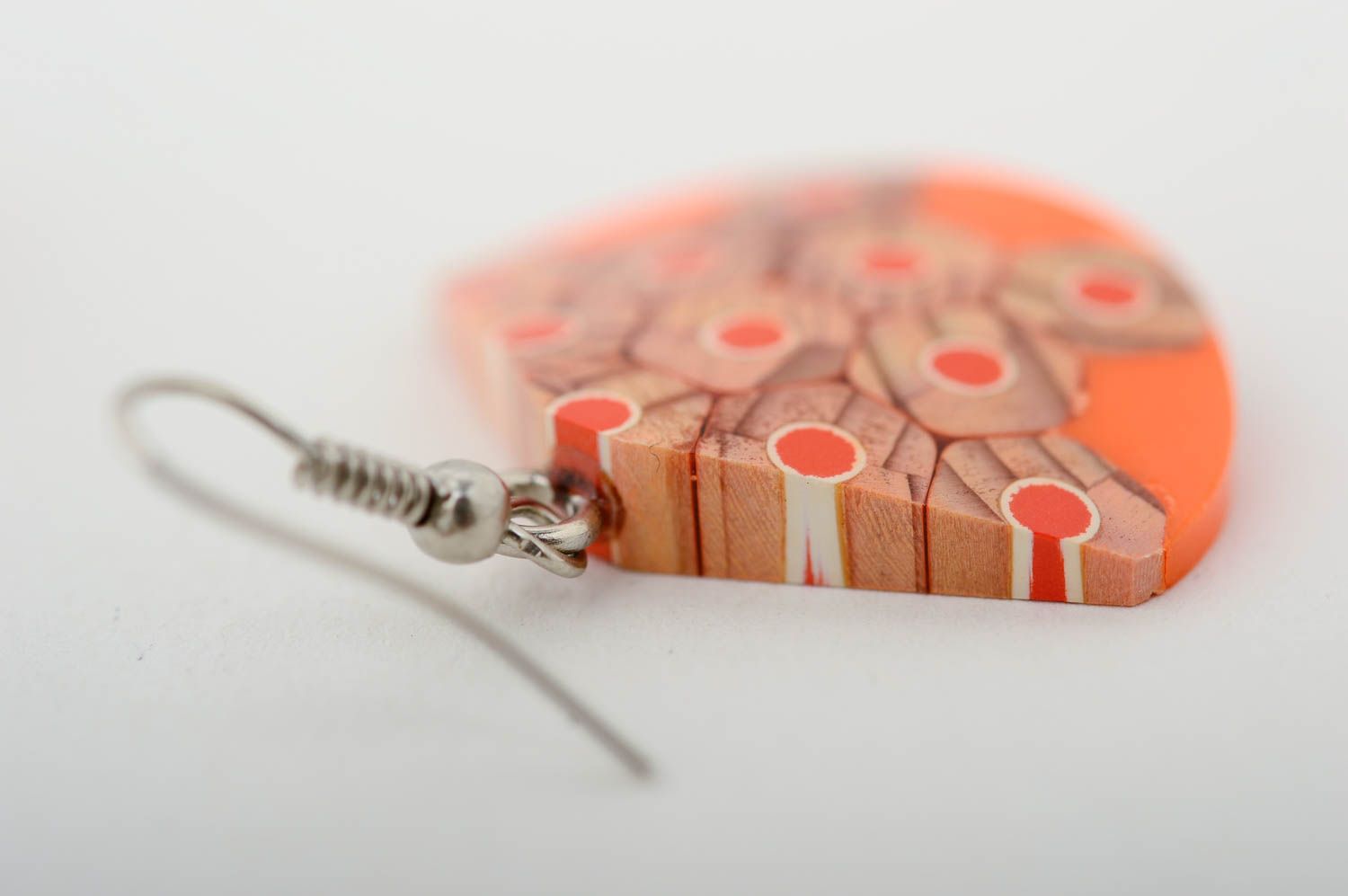 Серьги ручной работы украшение из карандашей оранжевые стильные серьги фото 5