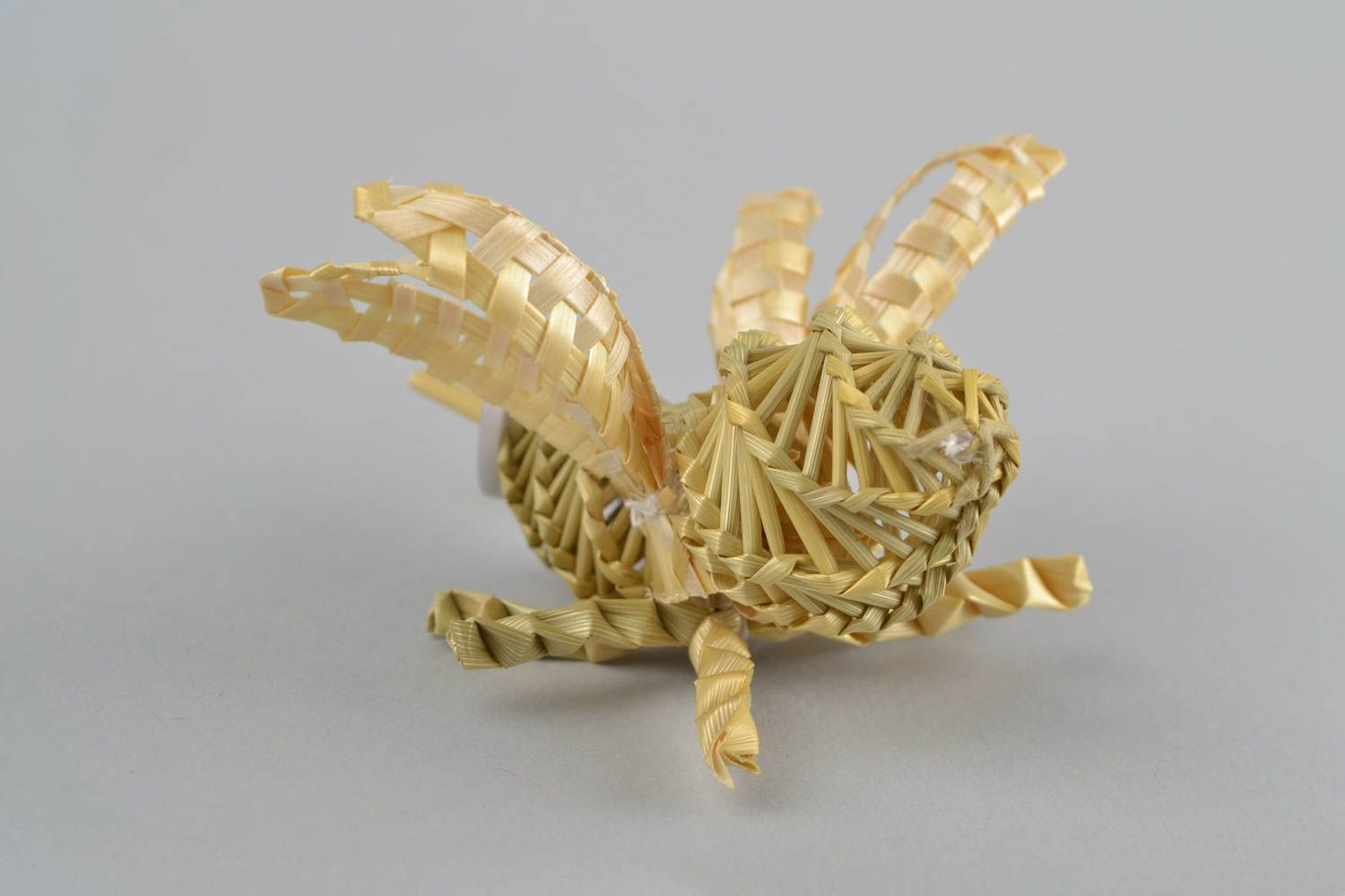 Geflochtenes Deko Spielzeug Biene aus Stroh Souvenir handmade für Interieur  foto 5
