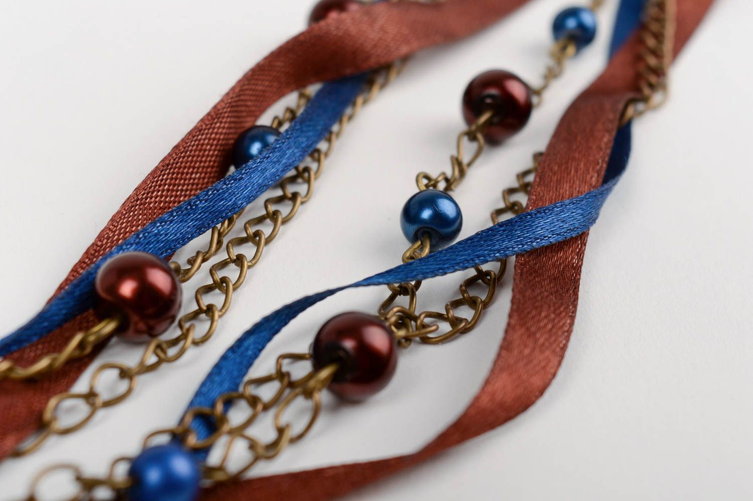 Collar original de cuentas de ágata con cadena y cintas artesanal multicolor foto 5