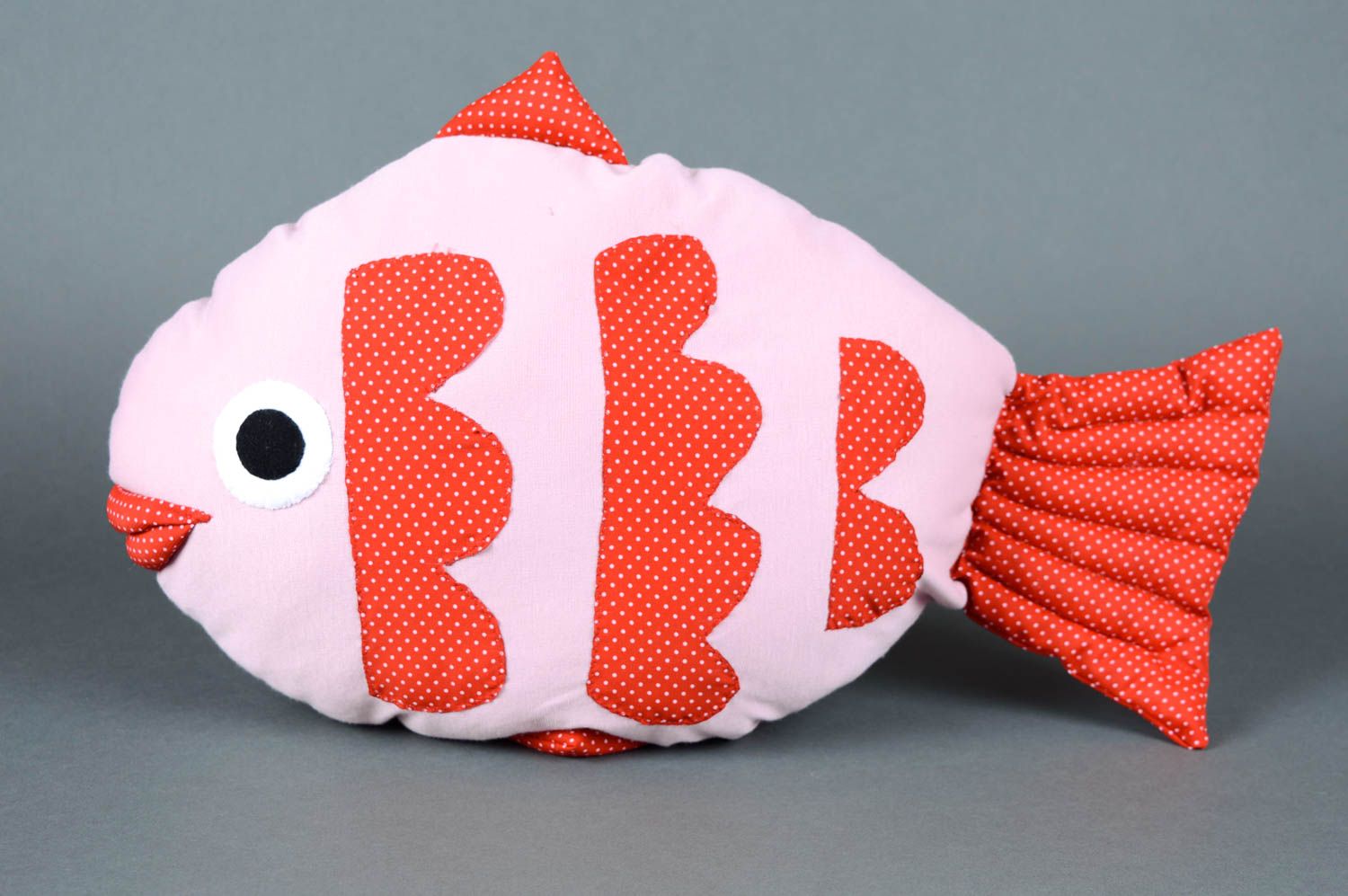 Игрушка подушка ручной работы мягкая игрушка рыбка декоративная подушка фото 1