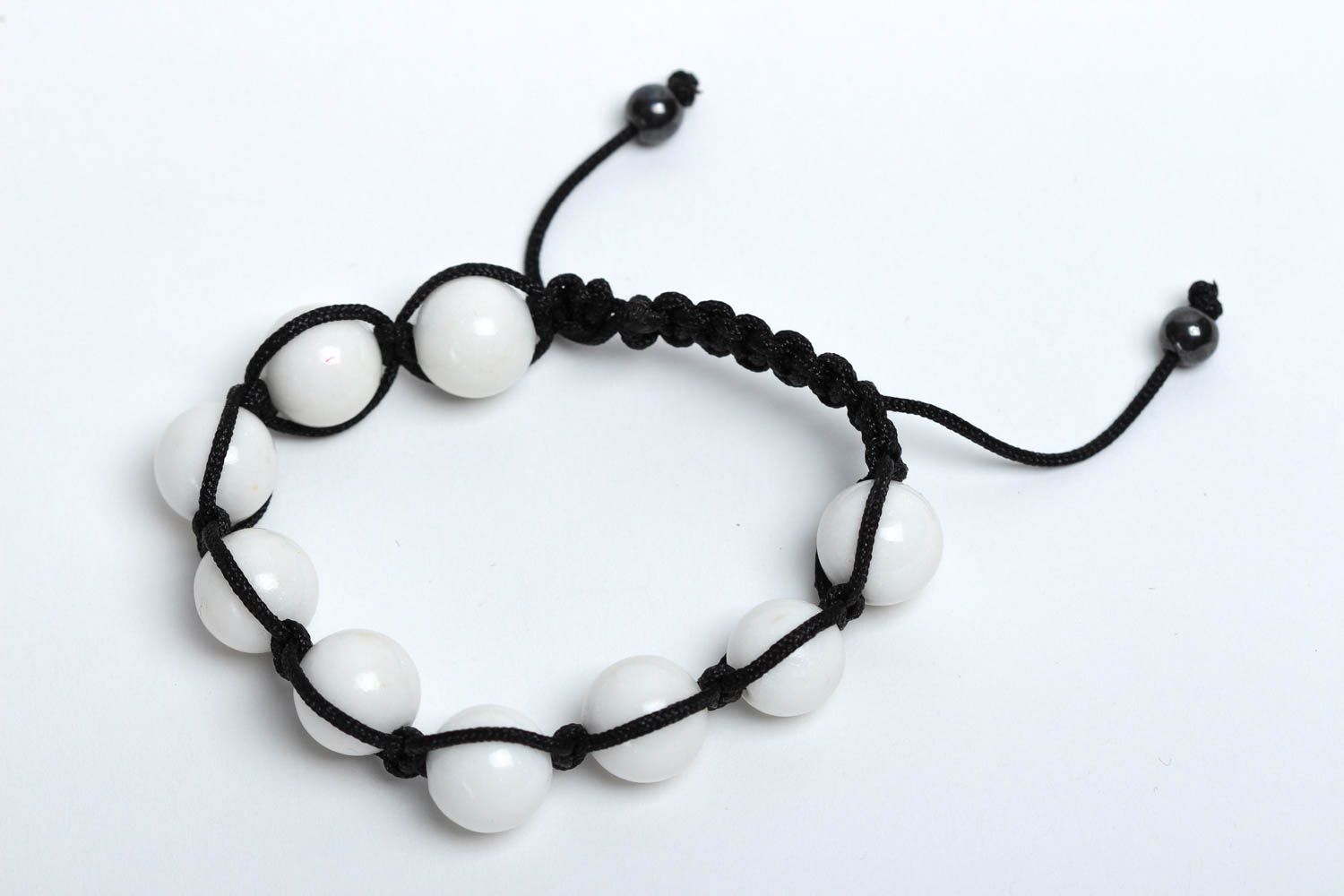 Bracelet en agate blanche Bijou fait main hématite design Cadeau femme photo 2