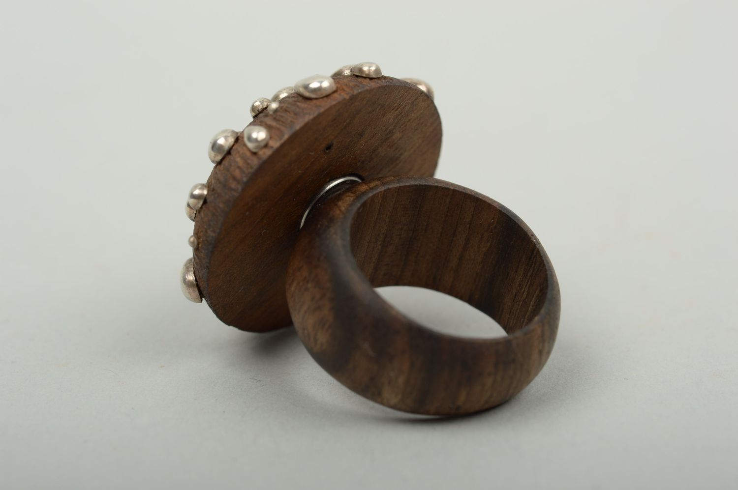 Украшение ручной работы кольцо из дерева и металла изделие из дерева капли фото 2