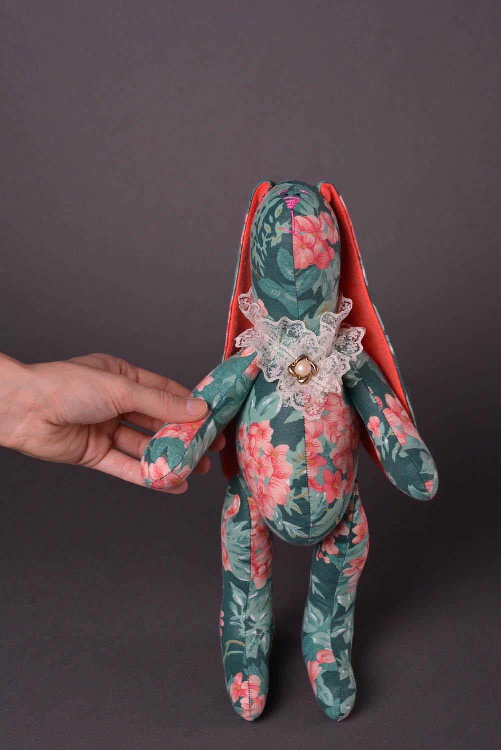 Авторская игрушка ручной работы игрушка заяц из ткани стильный подарок фото 2
