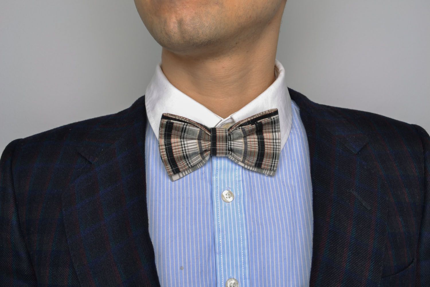 Bow tie in English style photo 5