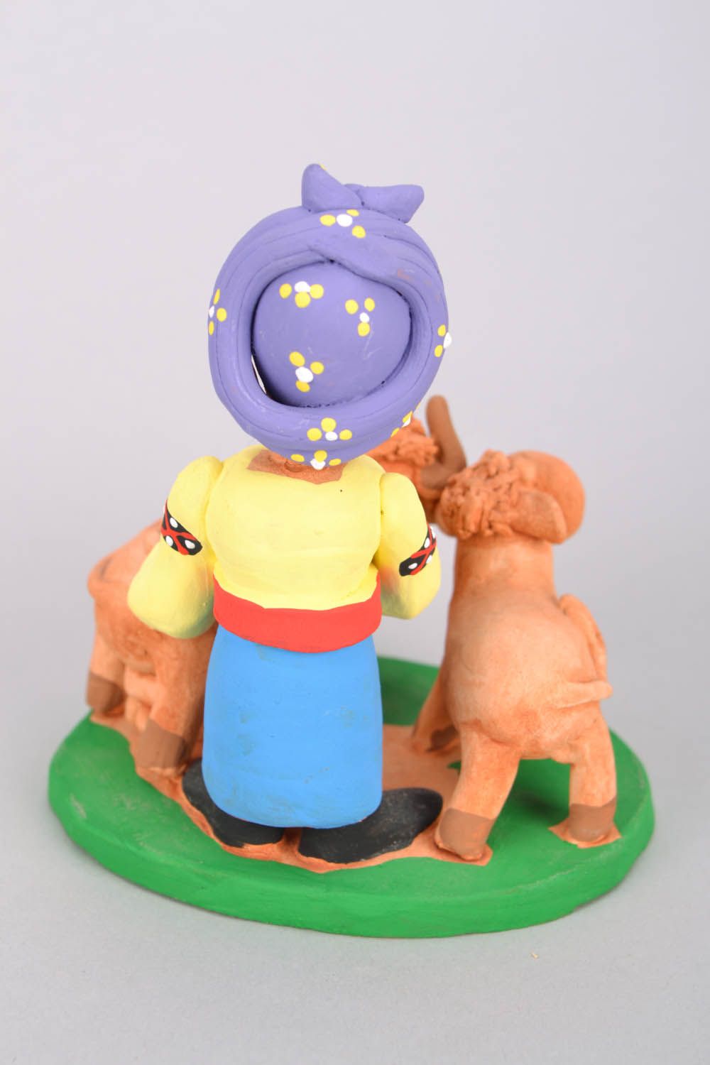 Statuetta di cosacco in argilla fatta a mano figurina decorativa in ceramica  foto 5