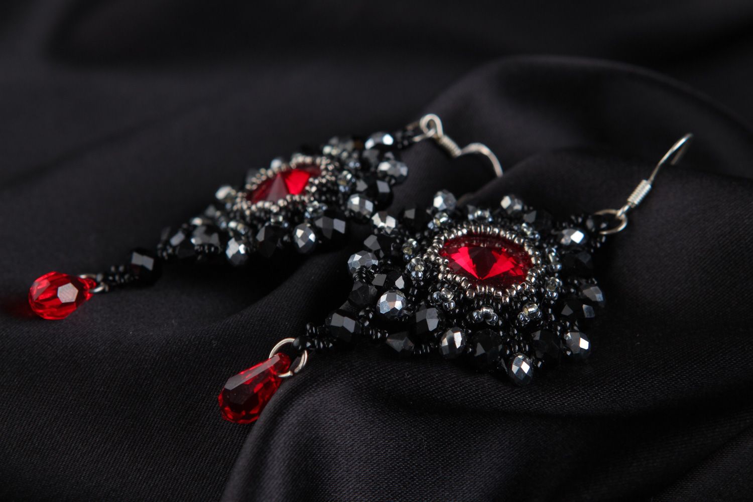 Handmade evening black beaded earrings with red charms for ladies of fashion photo 4