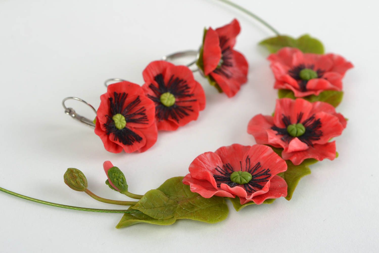 Set of handmade cold porcelain earrings necklace and ring with red poppies photo 3