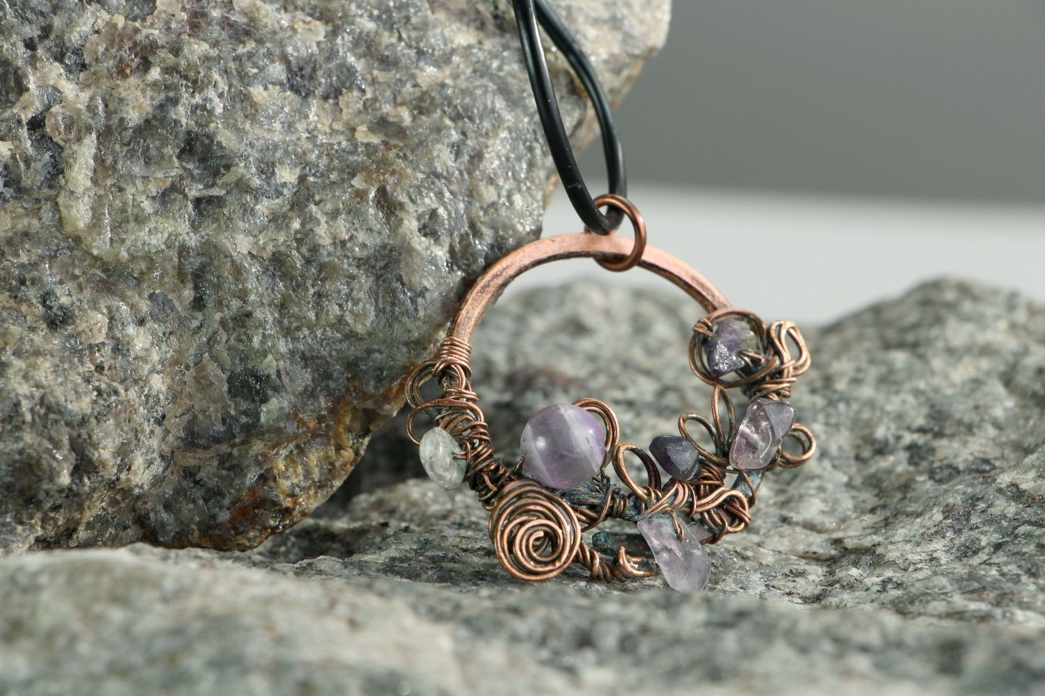 Copper pendant with amethyst photo 4