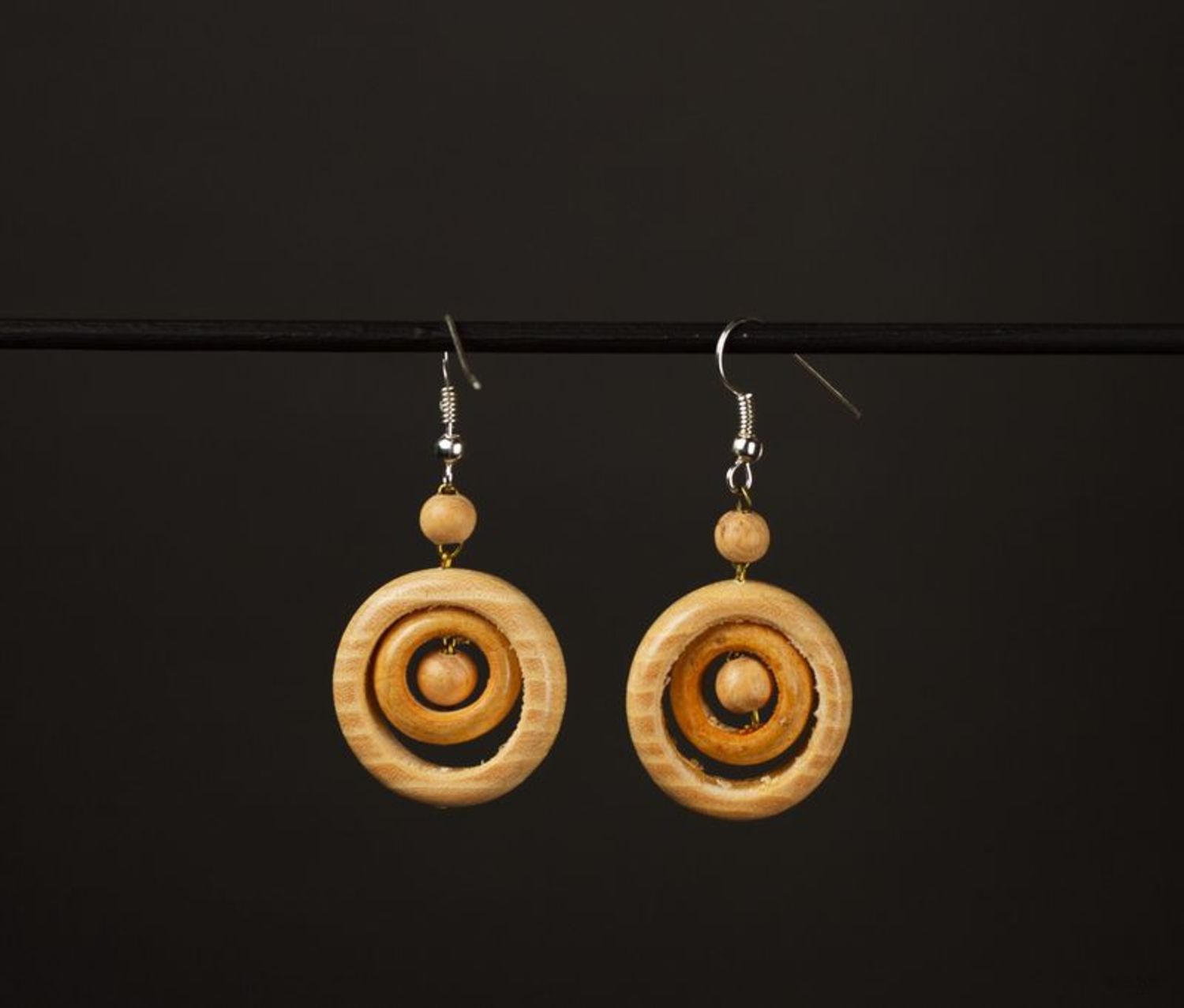 Wooden round earrings  photo 1