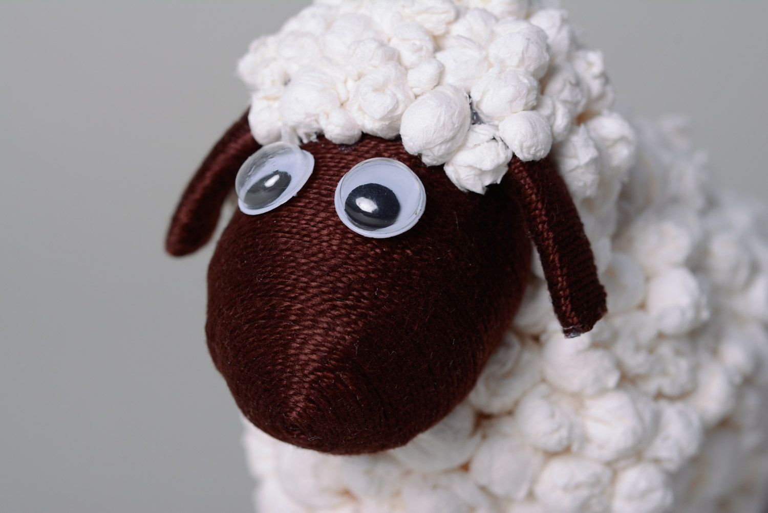 Textil Kuscheltier Schaf weiß aus Baumwollgarn für Interieur handmade  foto 2