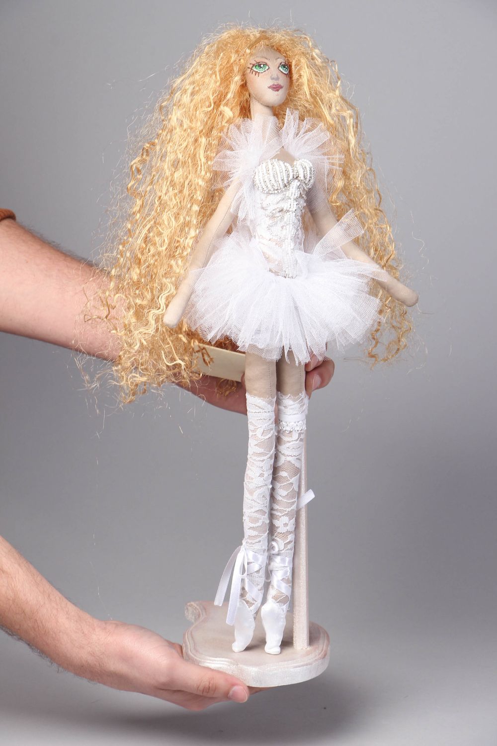 Авторская кукла  для девочки балерина на подставке  фото 4