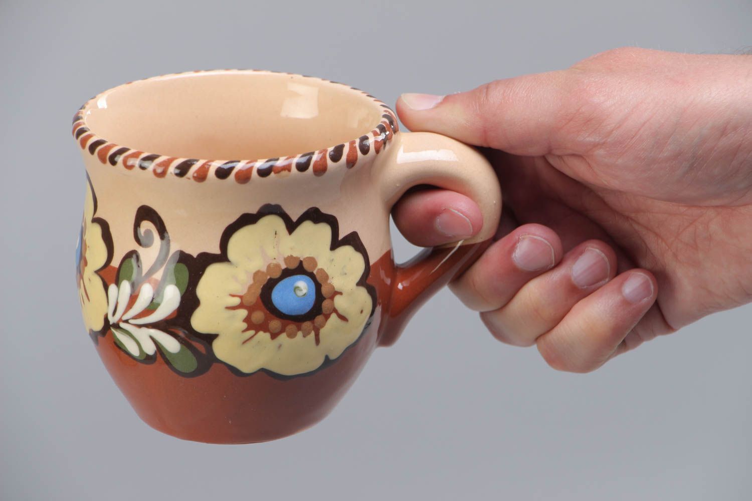 8 oz ceramic glazed clay drinking handmade cup with handle in brown and beige color with floral pattern photo 5