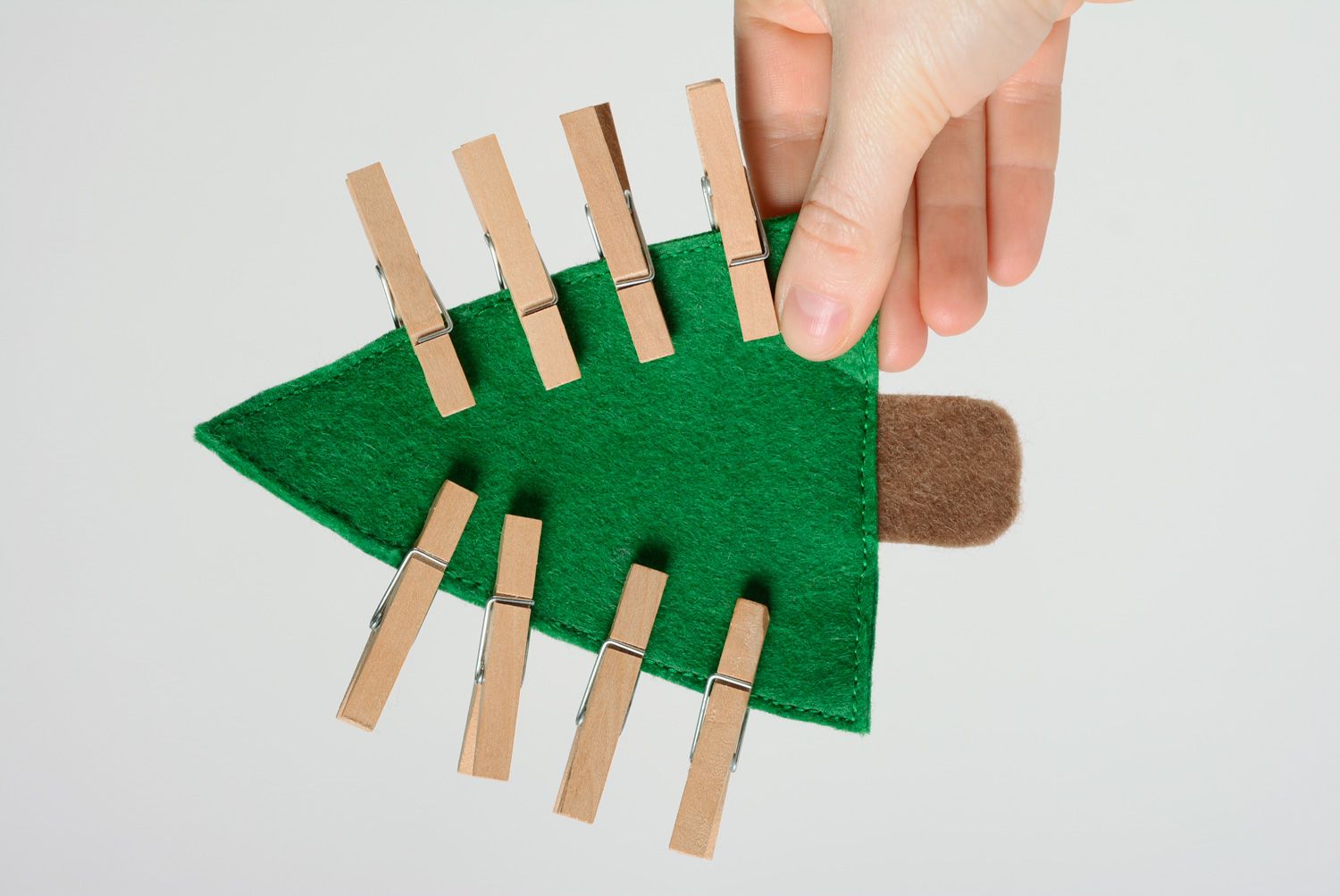 Handmade educational toy sewn of felt Fir Tree with clothes pins for children photo 2