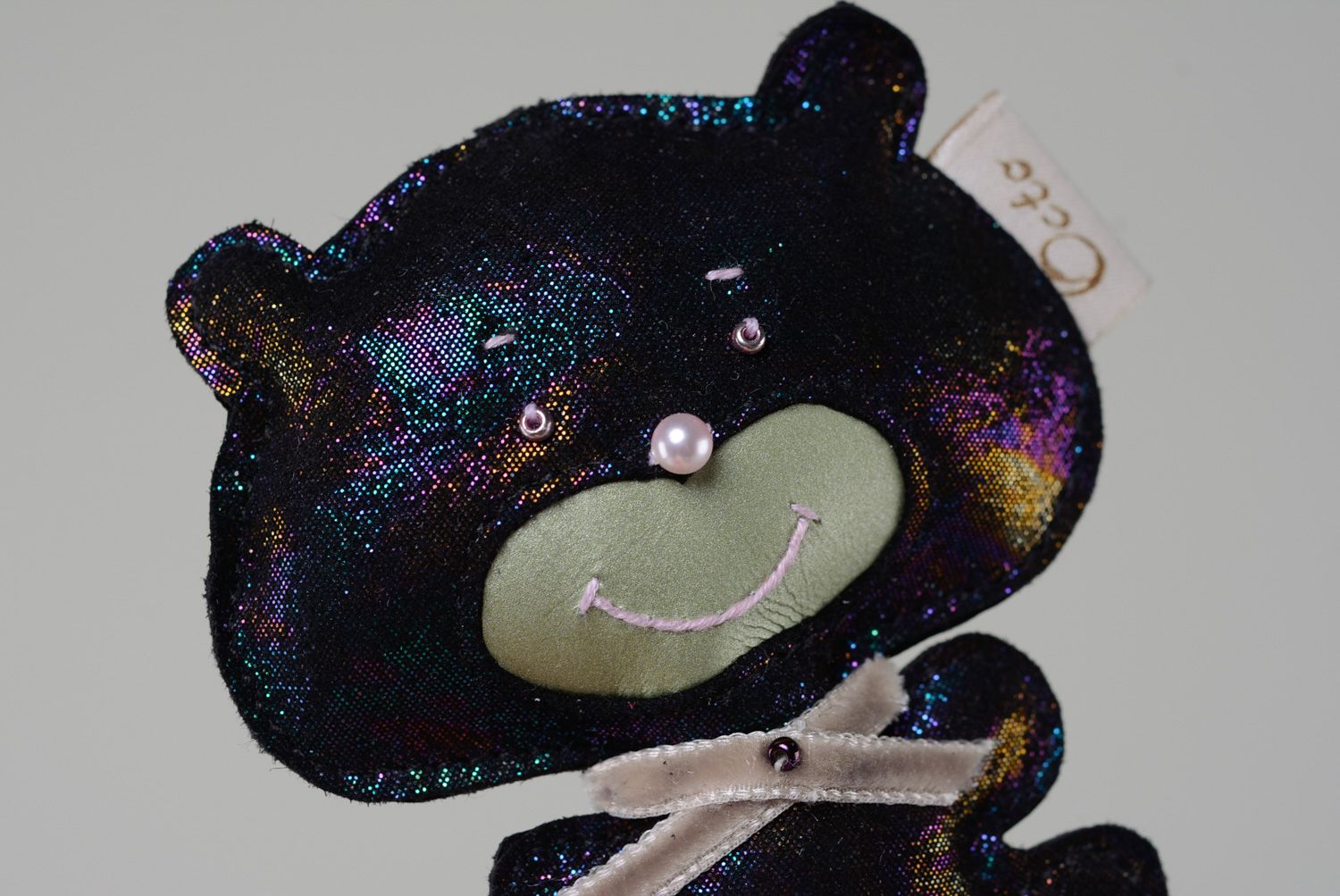 Grand porte-clés en forme d'ours noir en cuir fait main original design photo 2