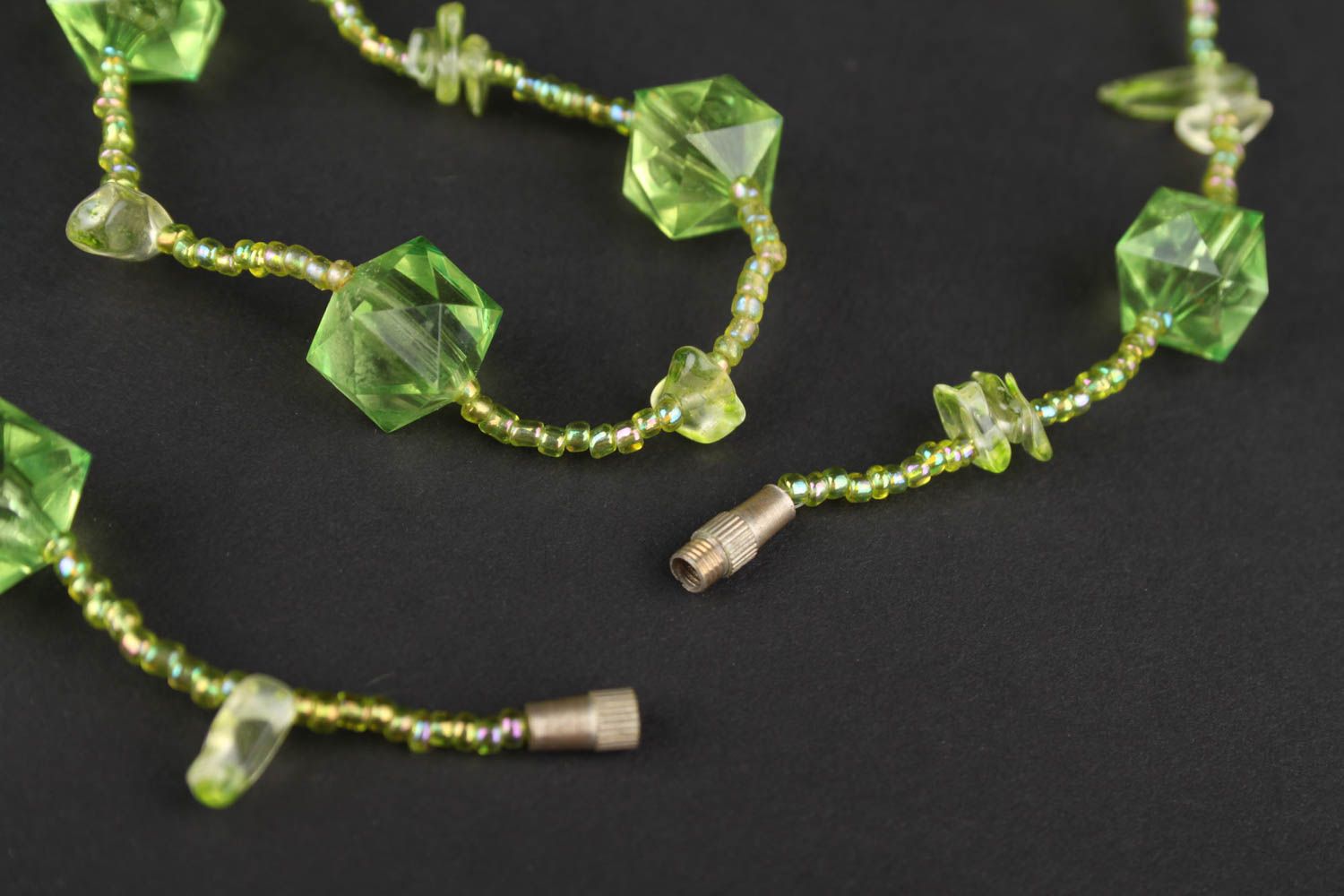 Handmade green elegant necklace unusual beaded necklace evening jewelry photo 3
