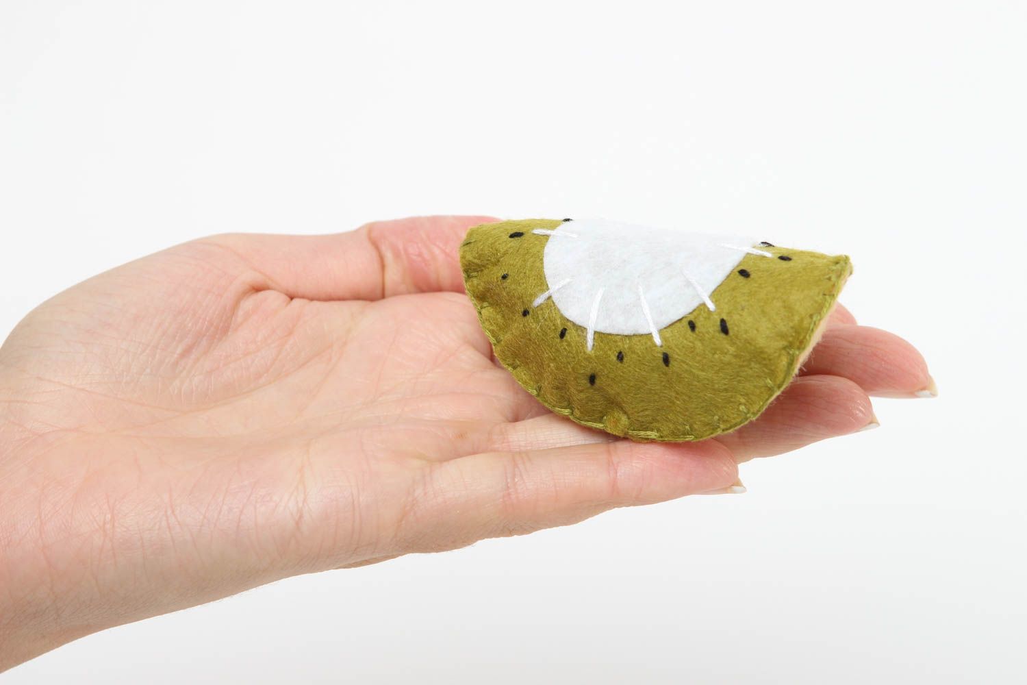 Petite peluche kiwi faite main Jouet feutrine original Cadeau pour enfant photo 5