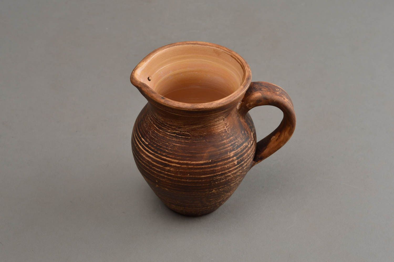 Handmade ungewöhnliches dunkelbraunes Keramik Milchkännchen mit Griff 200 ml foto 3