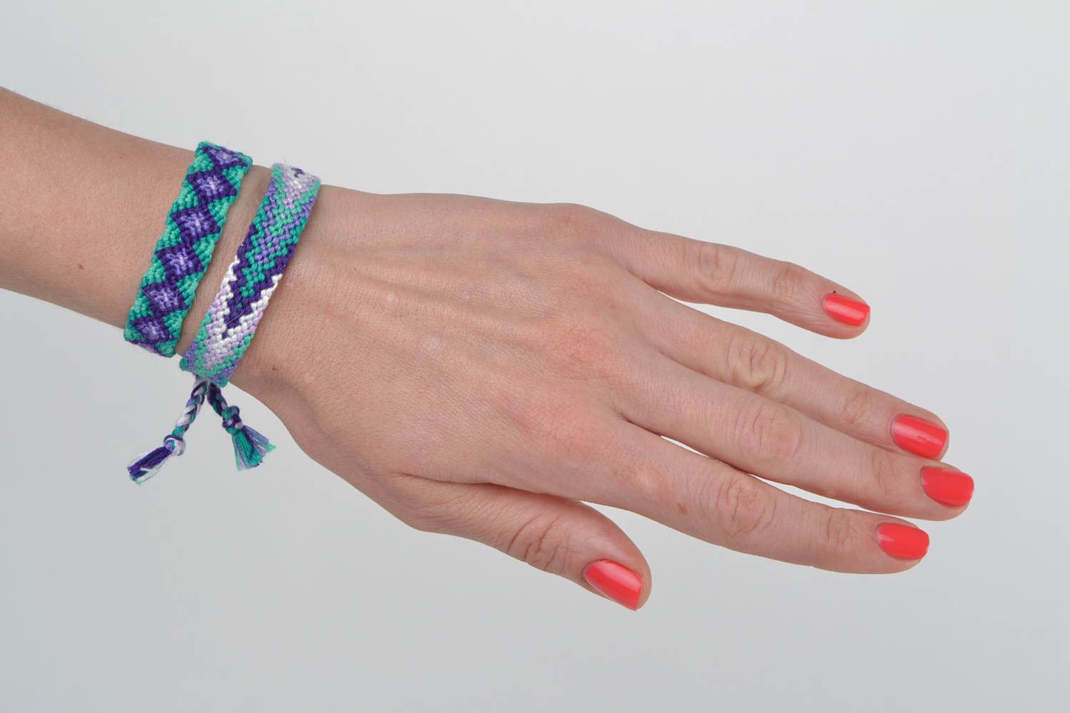 Bracelets textiles originaux faits main tressés de couleurs bleues 2 pièces photo 2