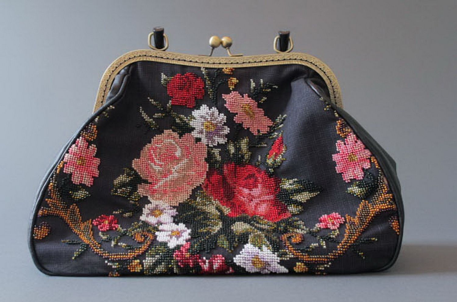 Bag made of leatherette with embroidery photo 1