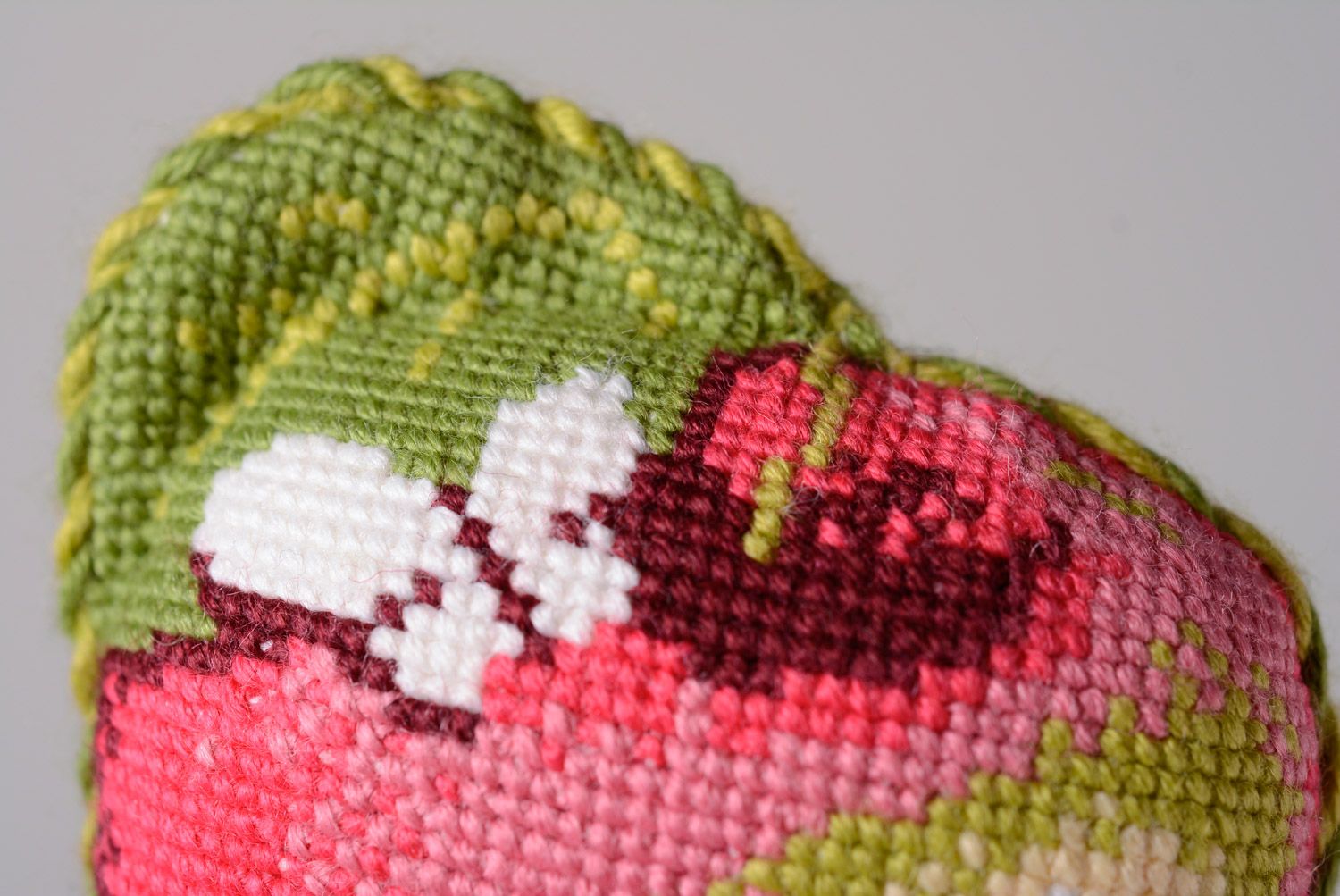 Handmade soft pincushion in the shape of apple with cross stitch embroidery photo 4