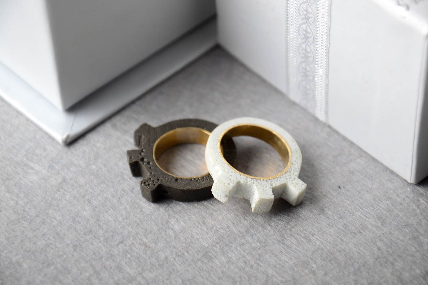 Два кольца ручной работы модные кольца черное и белое необычные кольца фото 1
