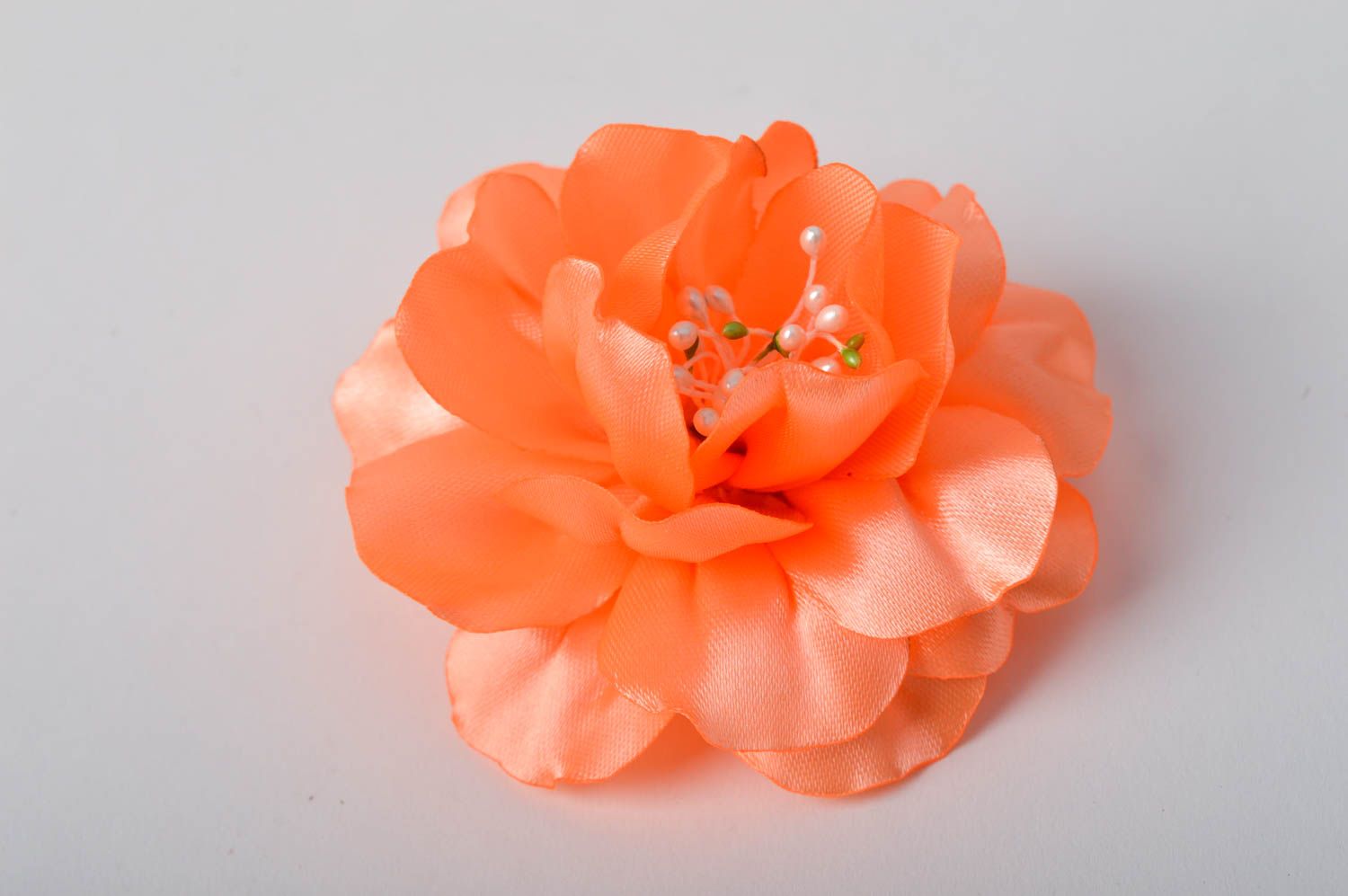 Аксессуар для волос украшение ручной работы заколка с цветком персиковая фото 4