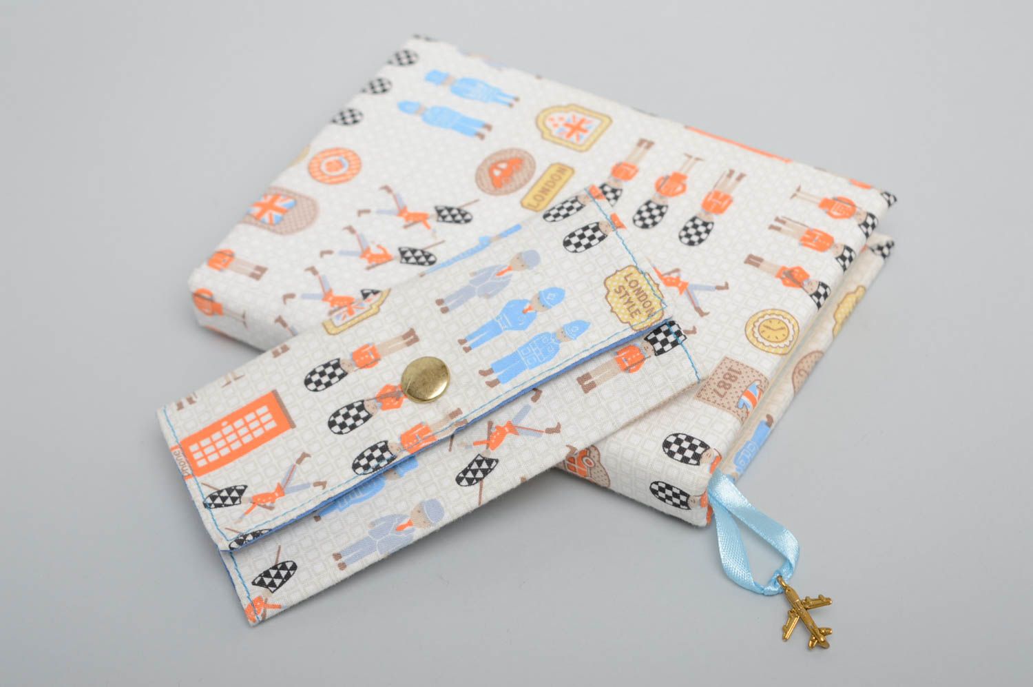 Fabric cover notebook and key case gift set photo 1