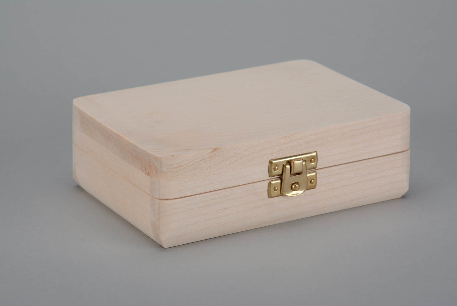 Blank box made of natural wood photo 1