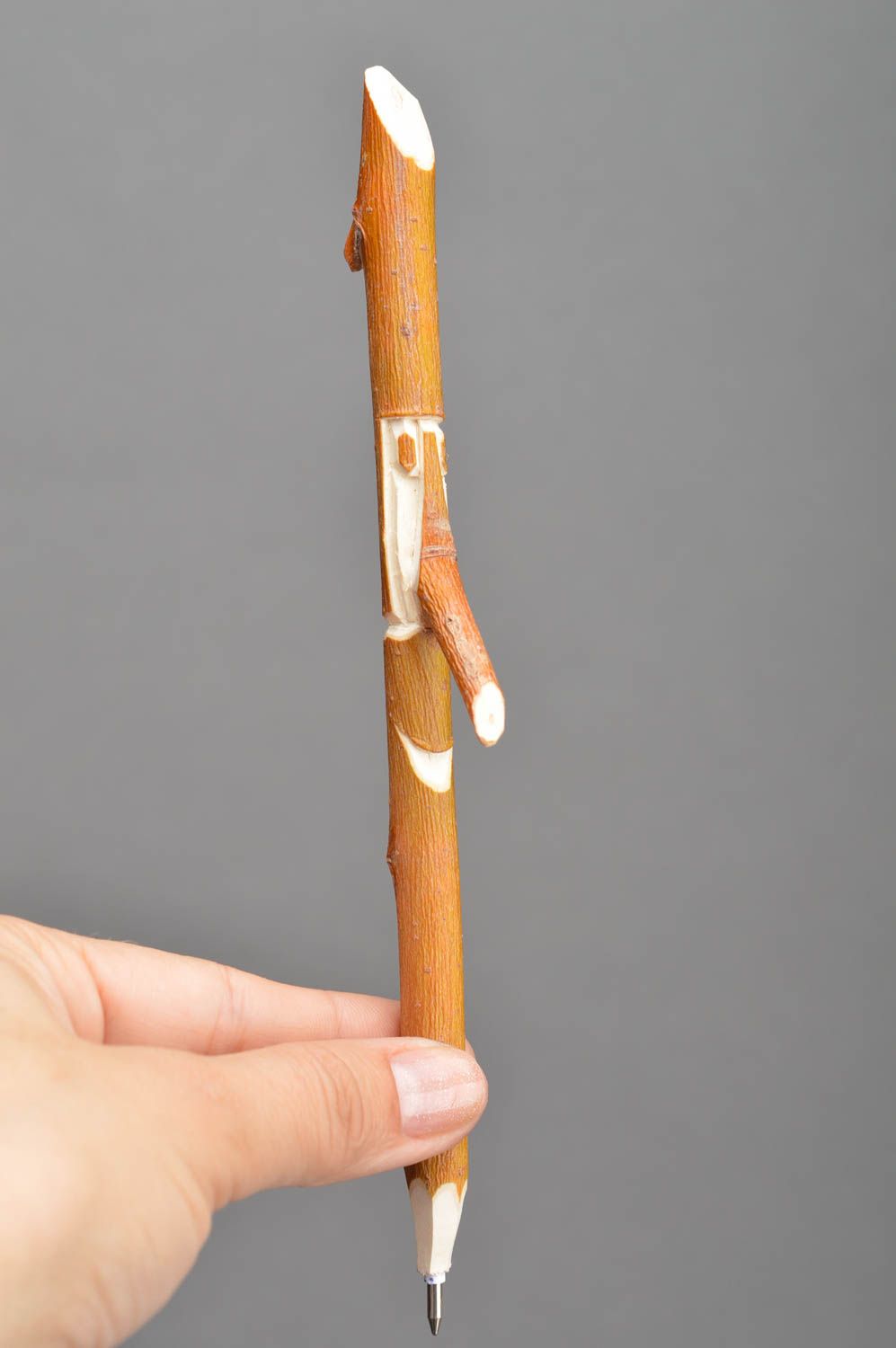 Деревянная ручка ручной работы вырезанная из натуральных материалов подарок  фото 2