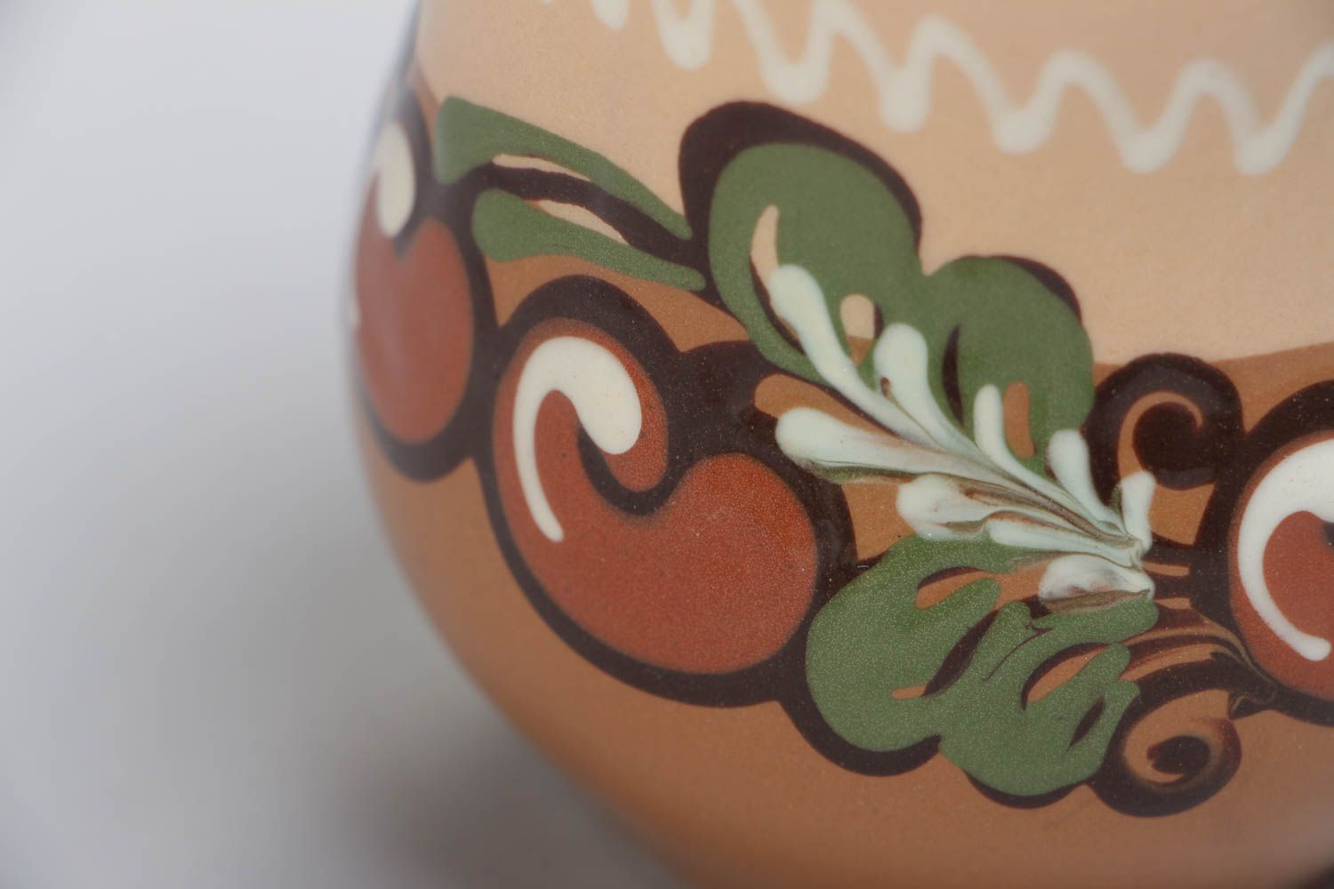 Красивая чашка расписанная глазурью керамическая ручной работы для кофе и чая фото 3