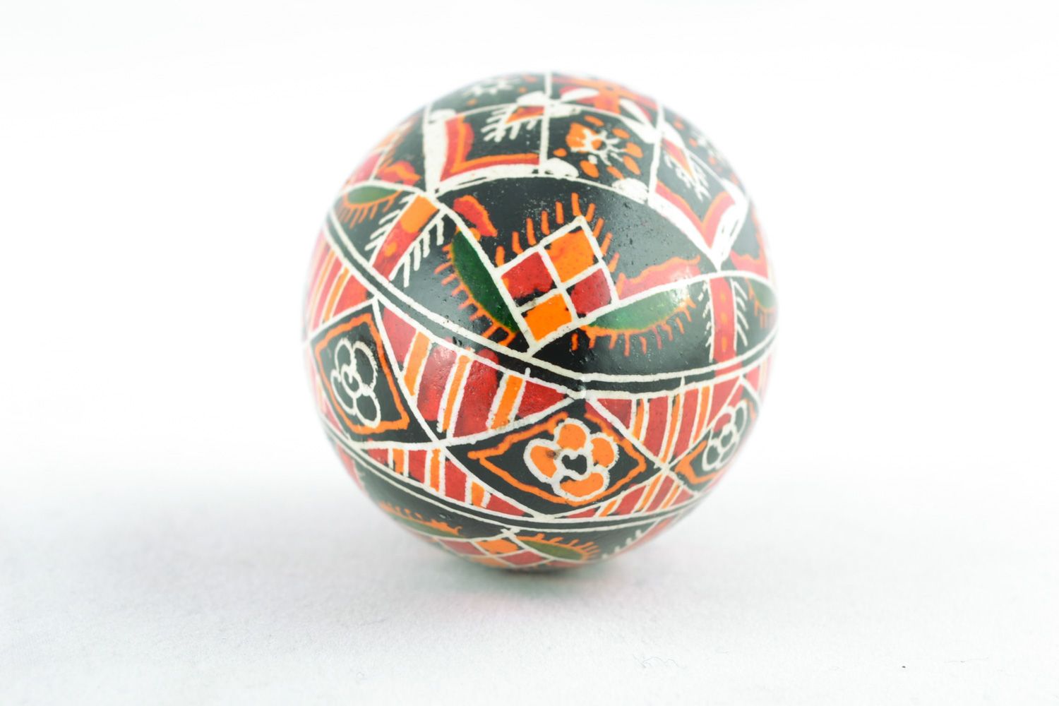 Traditional handmade painted Easter egg photo 5