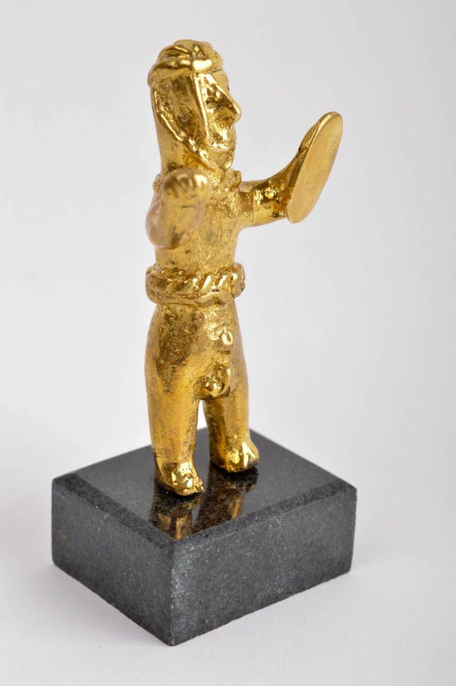Статуэтка ручной работы декор для дома  фигурка из металла статуэтка из латуни.  фото 2
