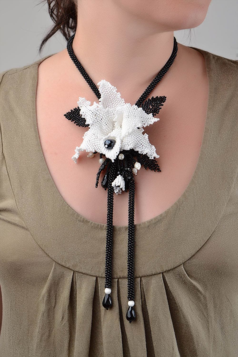 Beautiful black and white handmade necklace made of Czech beads with big flower  photo 1