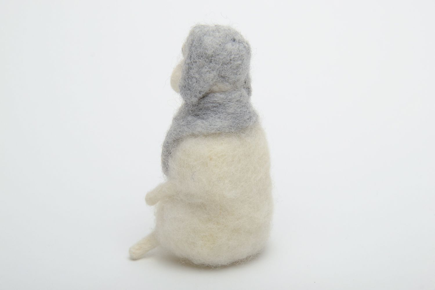 Peluche en laine feutrée Brebis en écharpe photo 4
