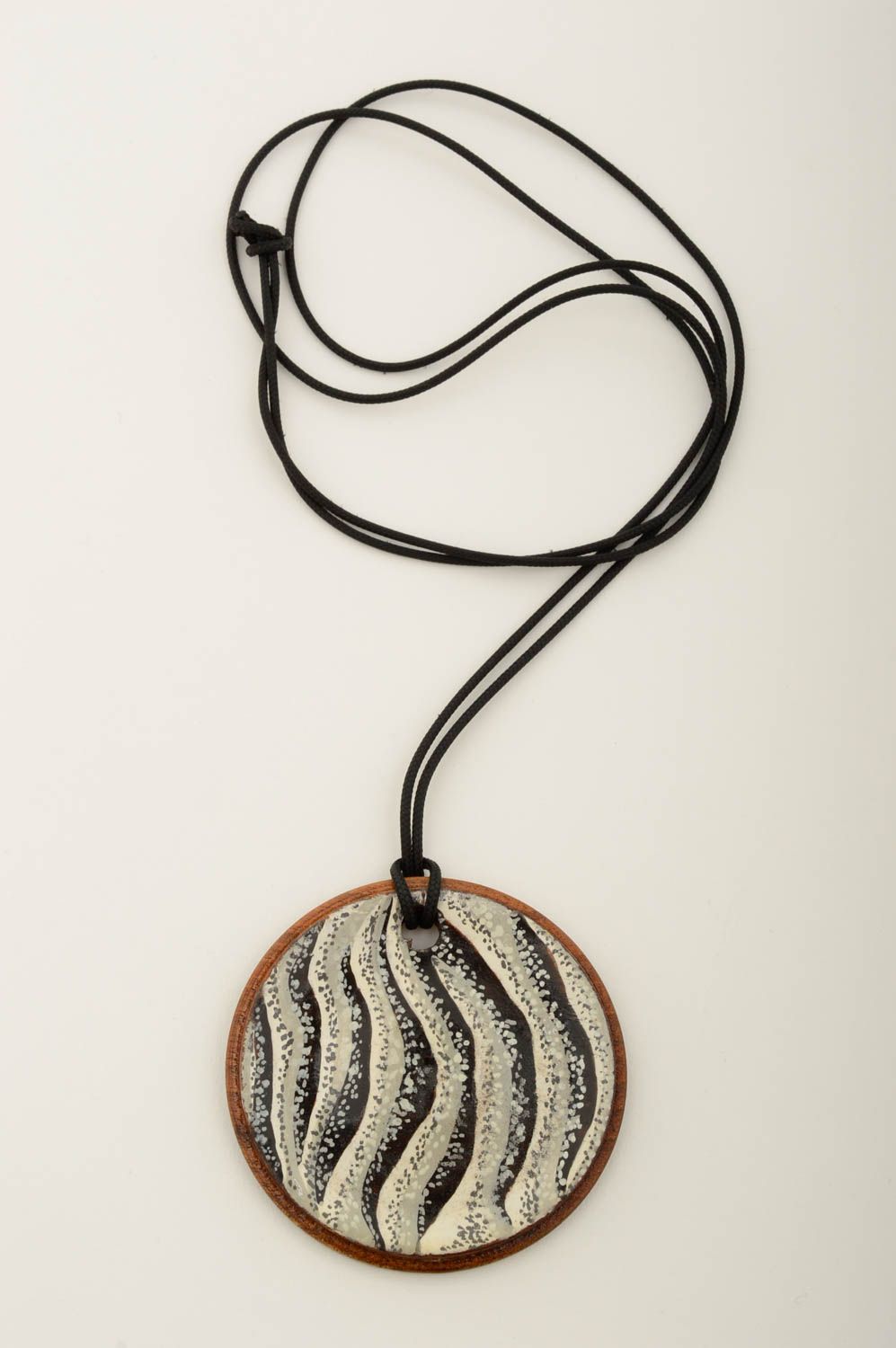 Handmade wooden round pendant designer cute pendant accessory in ethnic style photo 3