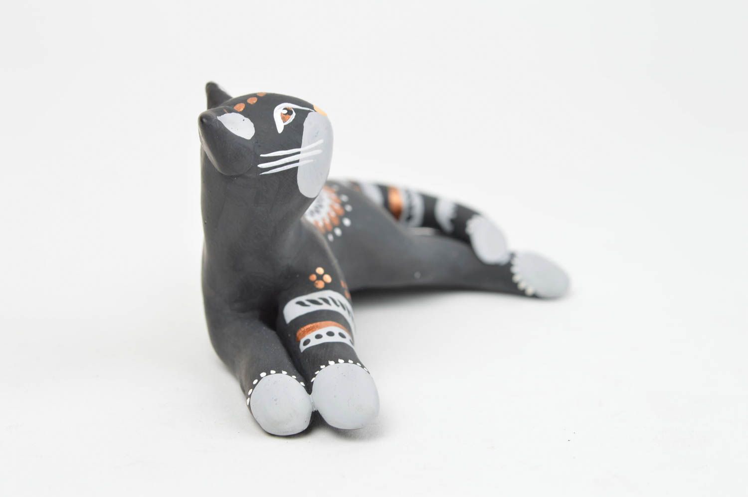 Figurine chat noir en céramique peinte décorative de petite taille faite main photo 3
