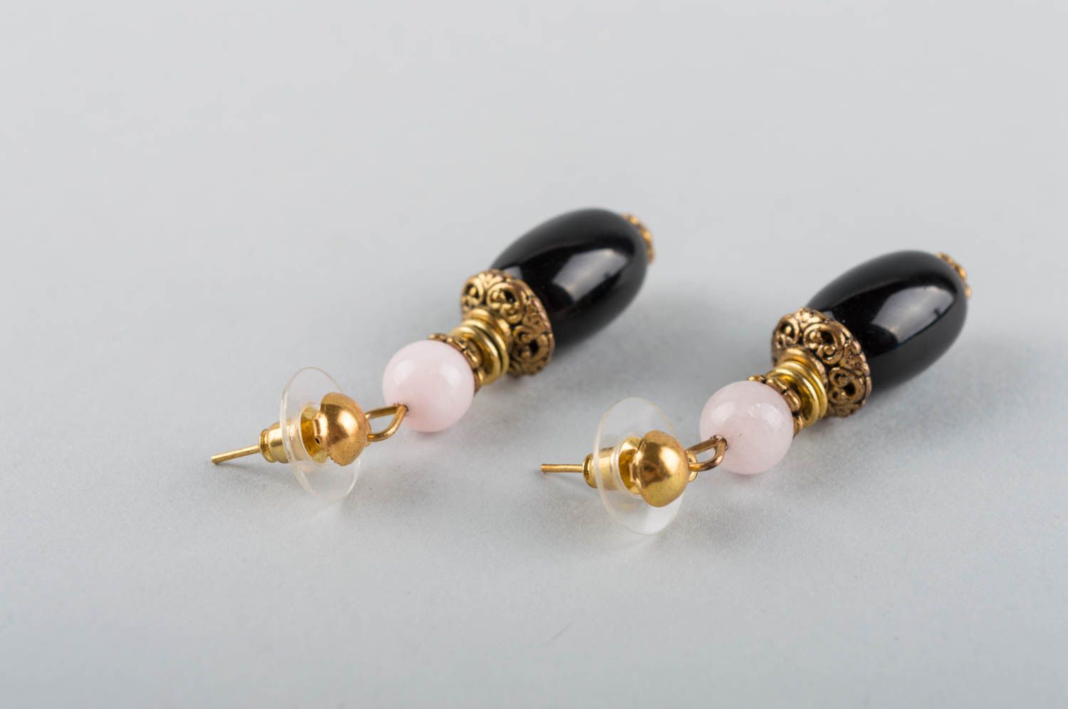 Designer beautiful elegant black handmade earrings made of nephrite and brass photo 4