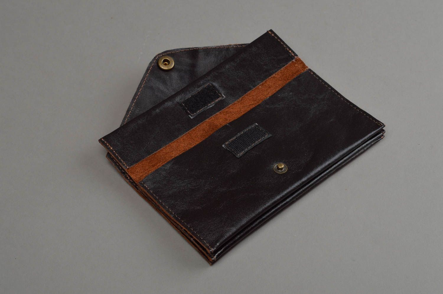 Handmade Geldbörse aus Leder in Schwarz künstlerisch schön stilvoll modisch toll foto 2