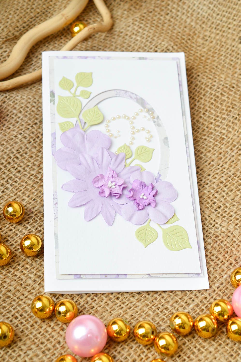 Carte de voeux faite main en papier blanc avec fleurs mauves Petit cadeau photo 1